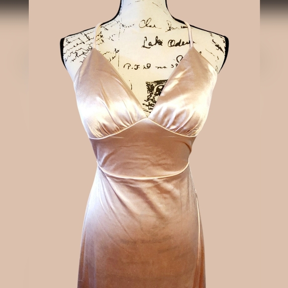 Windsor Laurel Lace-Up A-Line Slit Satin Formal Dress - Picture 7 of 13